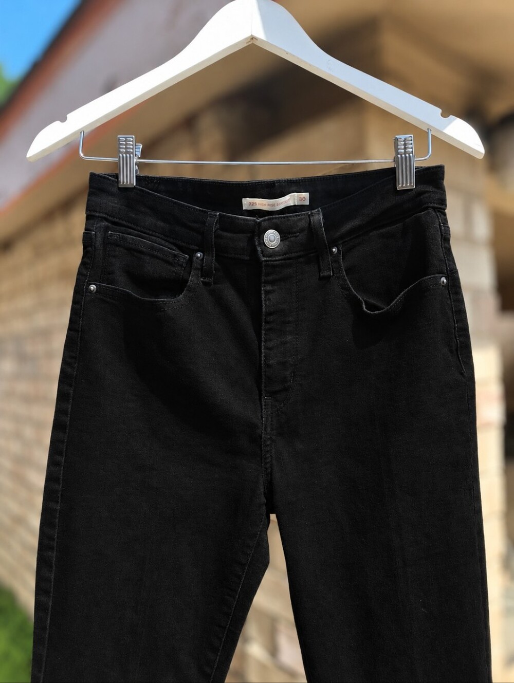 Levi's 725 High Rise Bootcut Jeans Black Stretch Denim Women Size W30 L30 - Picture 4 of 16